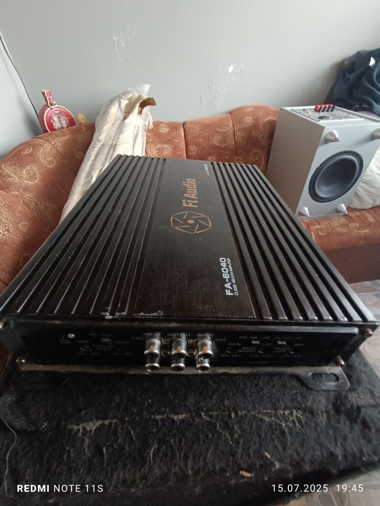 Усилвател 3200W и Бас каса