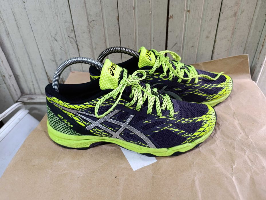 ''Asics Gel-FujiLyte''оригинални маратонки 40 номер