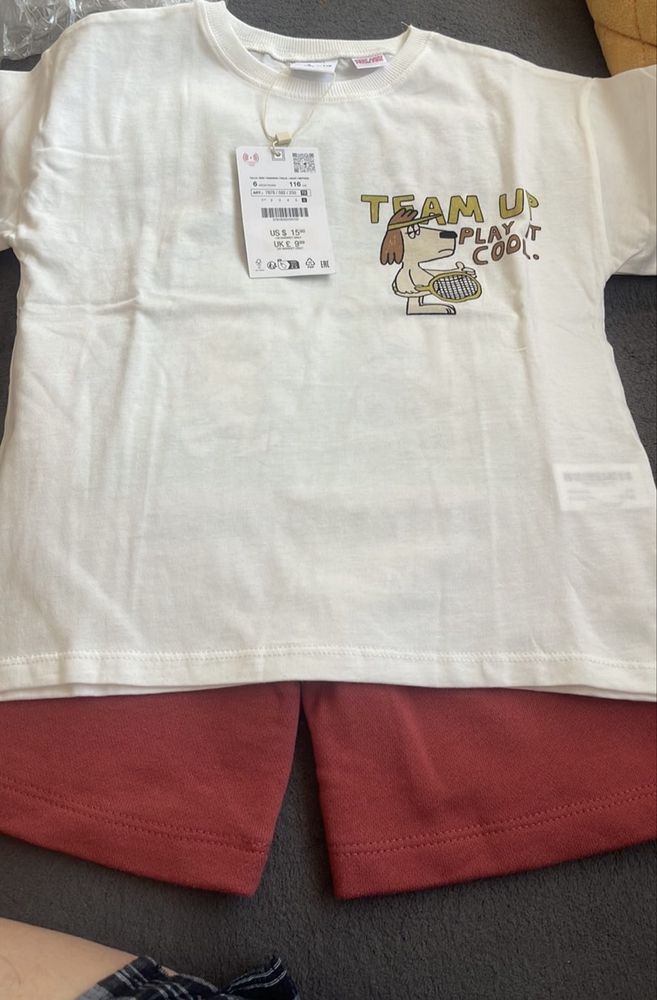 Нови дрешки за 6 г Zara