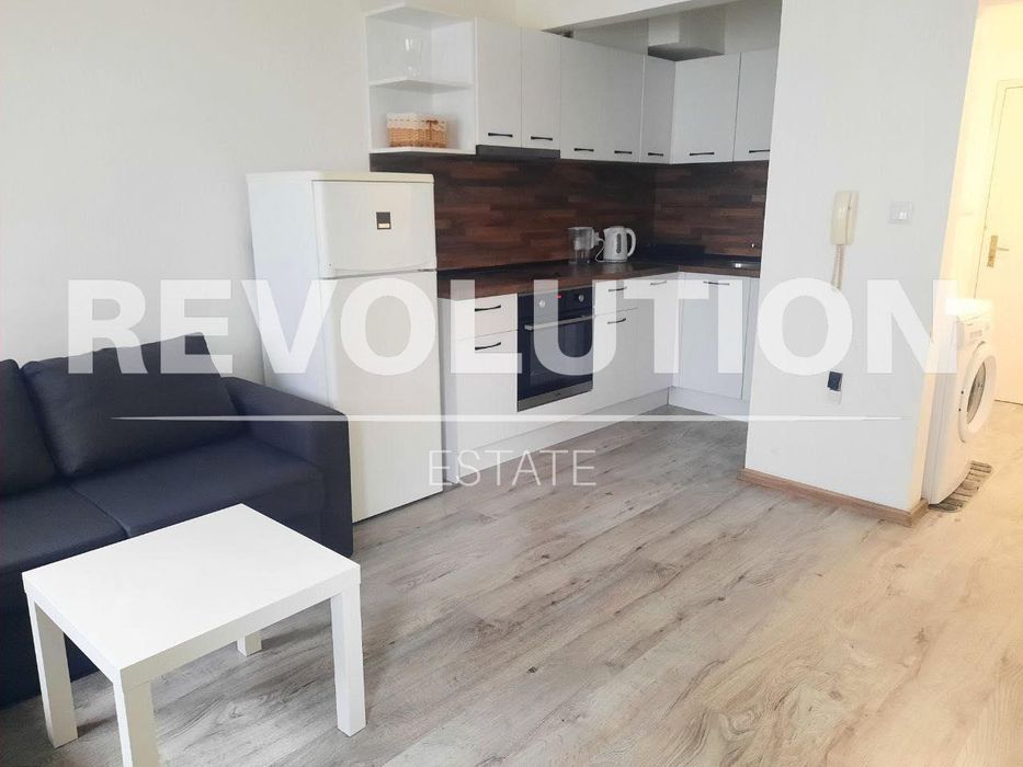 Дава се под наем Едностаен апартамент в Варна, Лятно кино Тракия - 40 кв.м за 350 € - Снимка #1