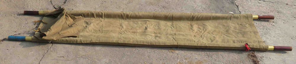 Носилки медицинские санитарные советские