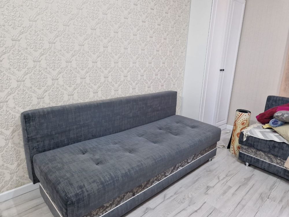 Продаю диван в хорошем состоянии