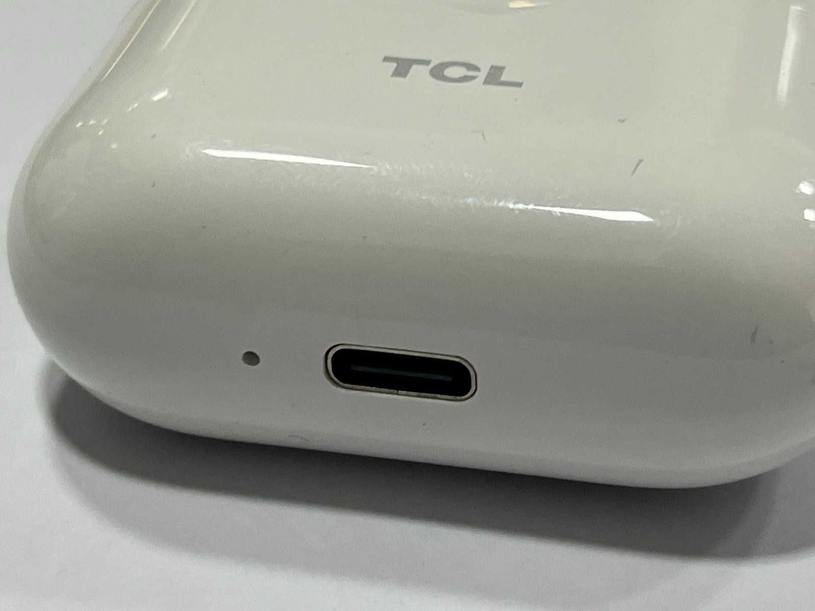 Продавам безжични слушалки TCL MoveAudio S108