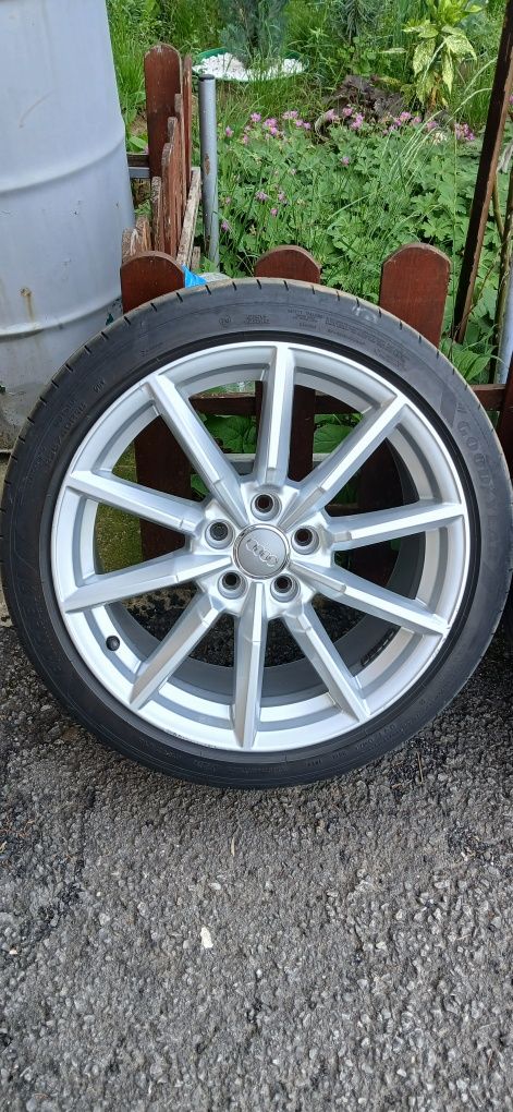 Оригинални джанти Audi 18 с гуми 235/40 Goodyear