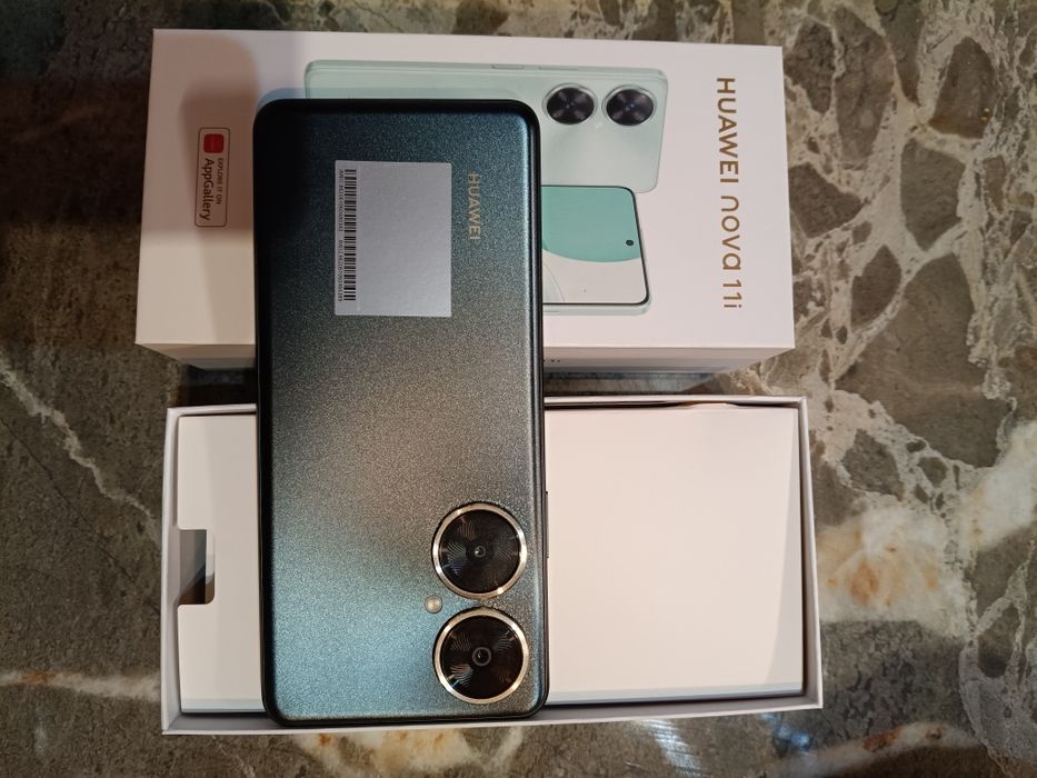 Huawei nova 11 i