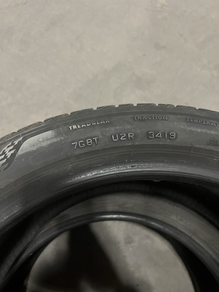 2бр. ГУМИ "BRIDGESTONE" 245/40/19