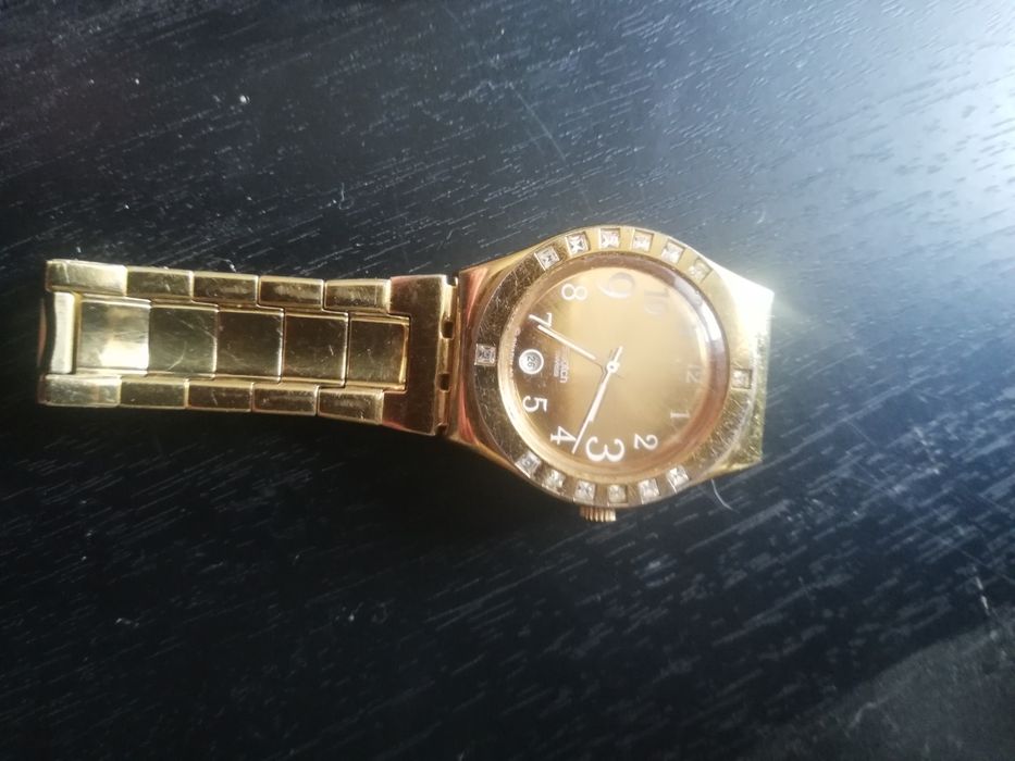 Оргинален дамски ръчен часовник Swatch