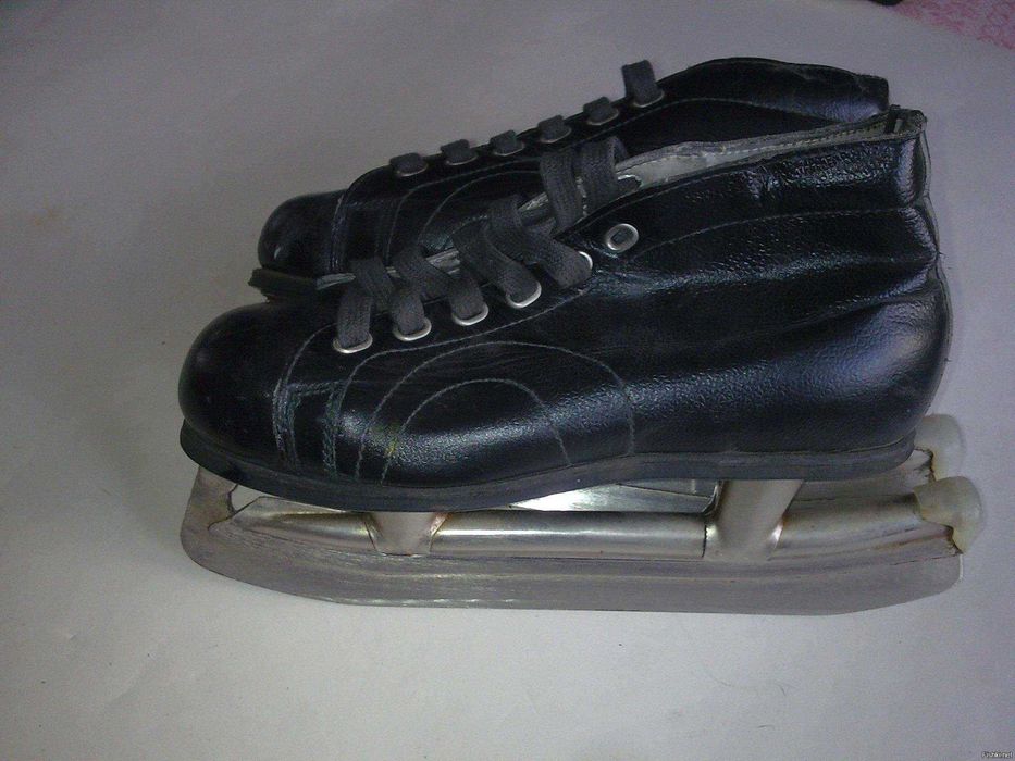 Коньки советские кожа натуральная Размеры разные   р36 37 38