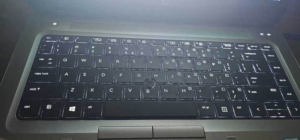 Laptop HP ProBook 640 G2 cu procesor Intel® Core™ i5-6300U 14" Full HD