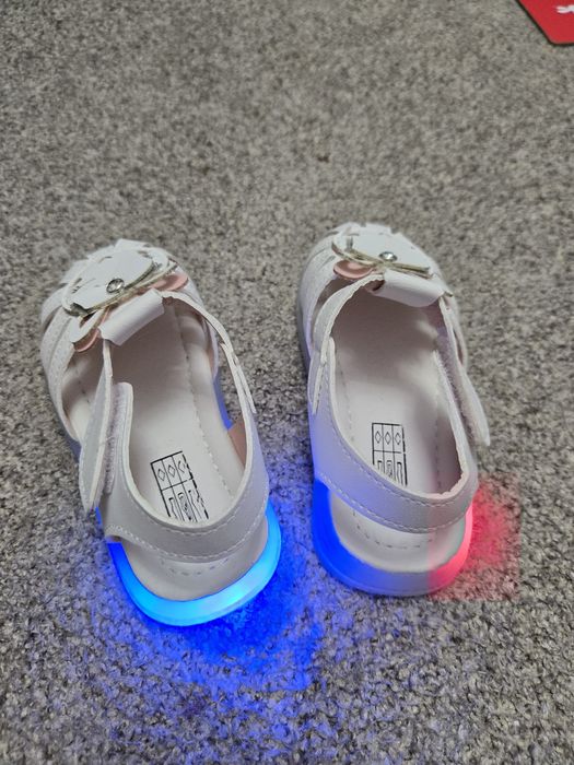 Обувки за момиче 23 24 номер