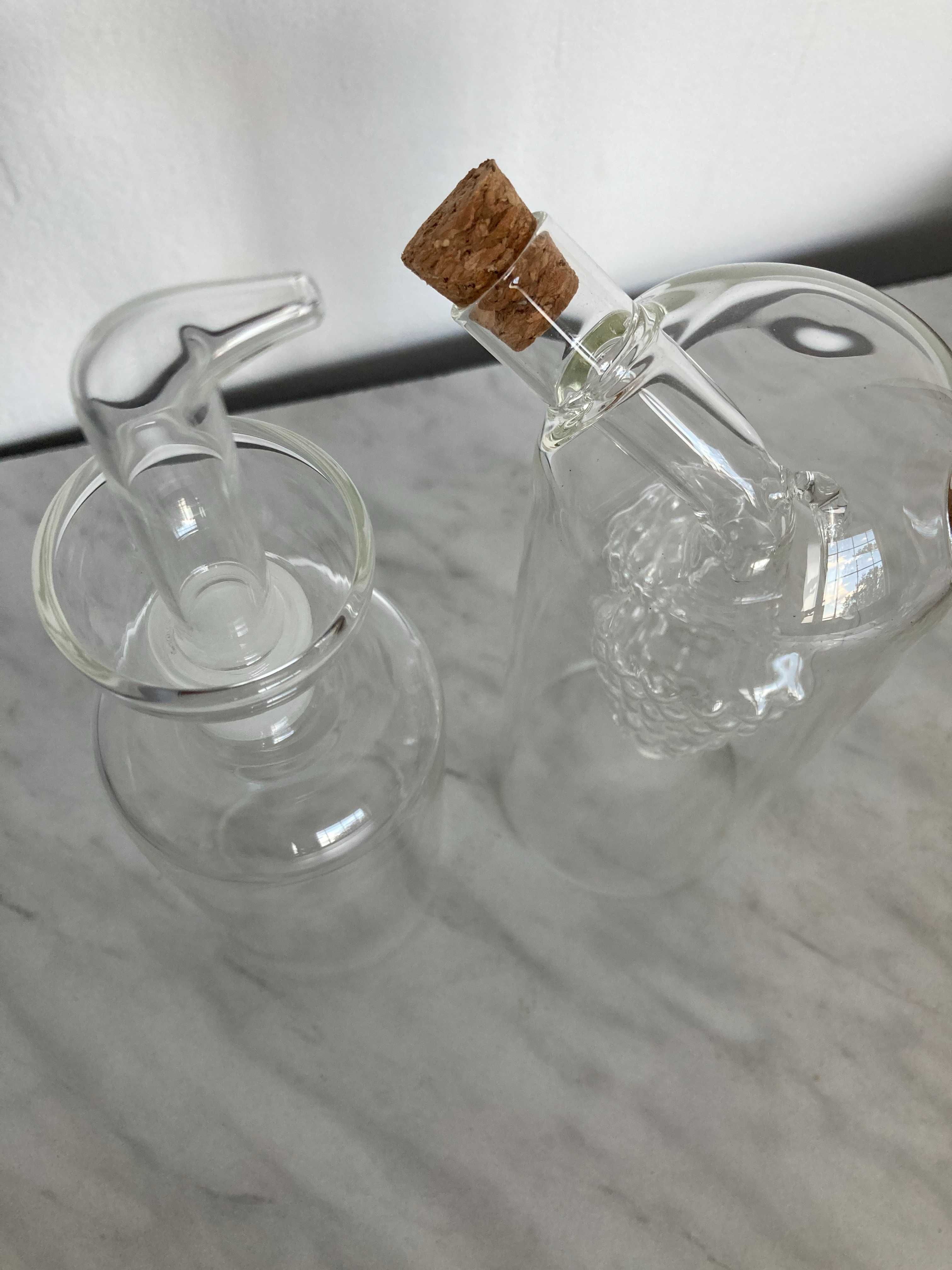 Модерен стъклен оливерник с коркови тапички и дозатор/кухня/подправки