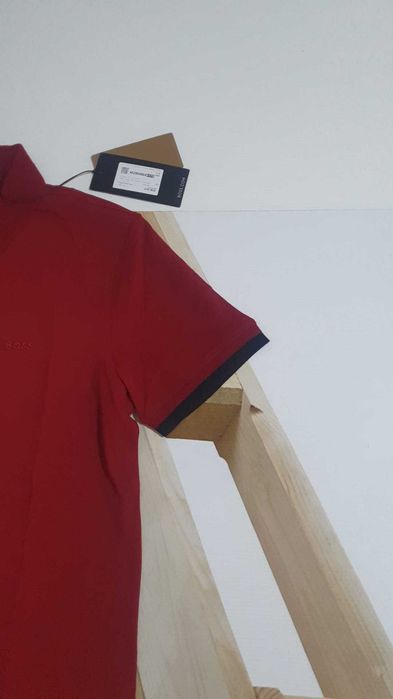 Vand tricou Hugo Boss masura S original nou cu eticheta