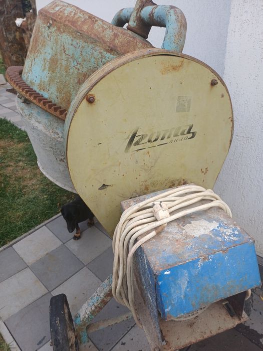 Betoniera de vânzare