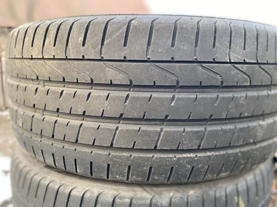 Одна летняя шина 265/40/21 265/40R21 Pirelli P ZERO.