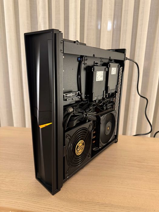 Sistem Multimedia si Gaming PC Intel I7-6700, GTX 1070 8GB, 32 GB DDR4
