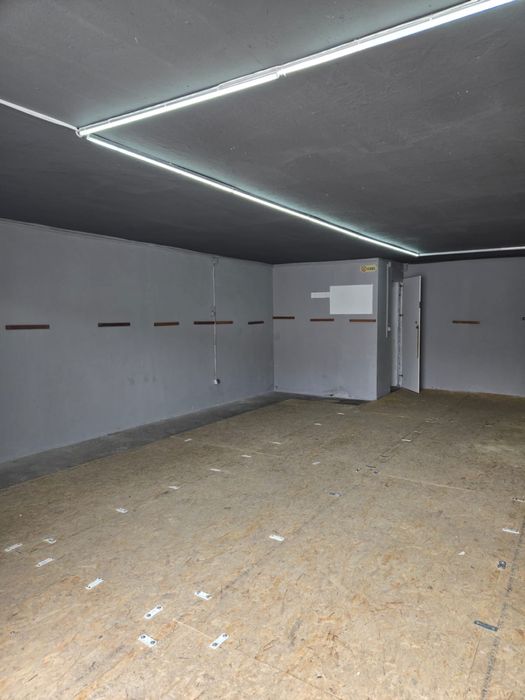 Hala de inchiriat zona Lidl Baba Novac