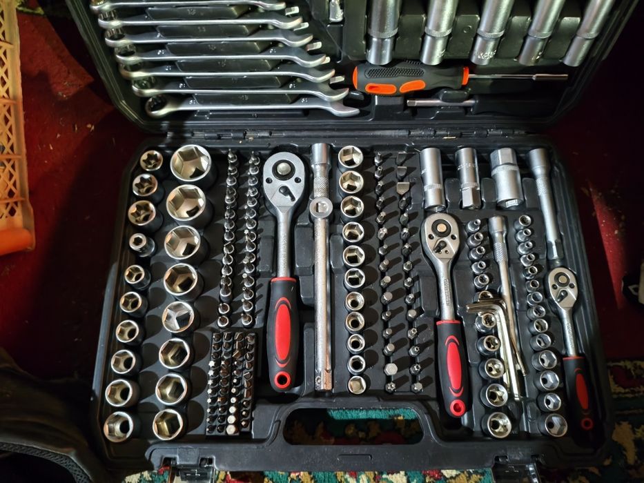 Набор инструментов 216 предметов