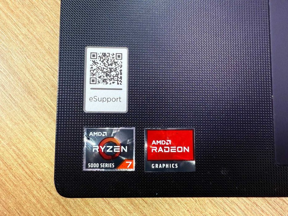 Lenovo V15 G2 ALC cu procesor AMD Ryzen™ 7 5700U, 16GB, 512GB
SSD