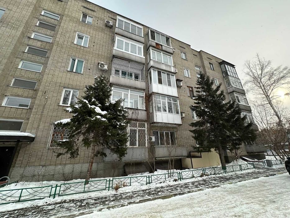 3х, 93м2, ЦЕНТР.РЫНОК, 1976г.п. кирпич, 2 лоджии, мебель, техника, рем