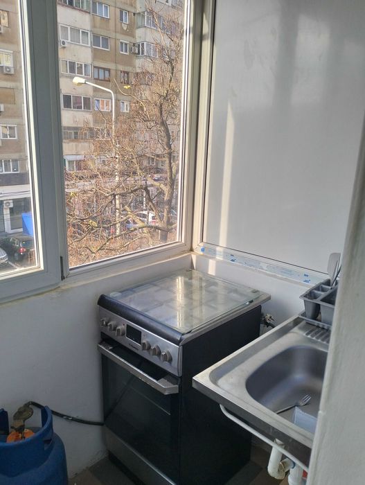 Închiriez apartament două camere