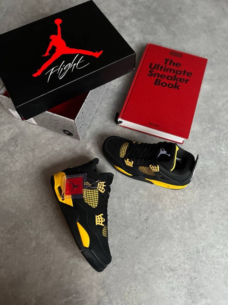 Air Jordan 4 Retro “Yellow Thunder”