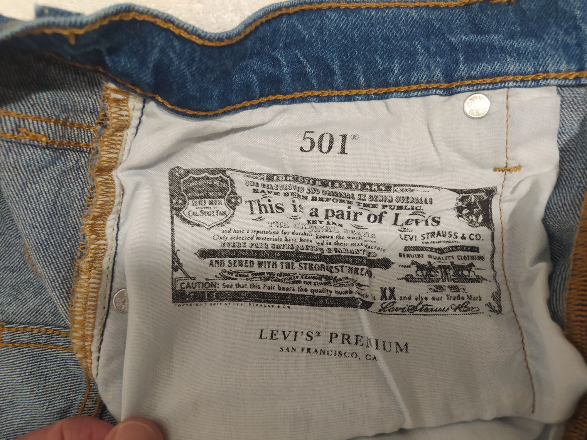 Мъжки дънки Levi's 33/28 като нови