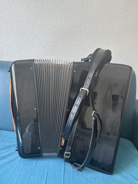 Acordeon Parrot 96 basi