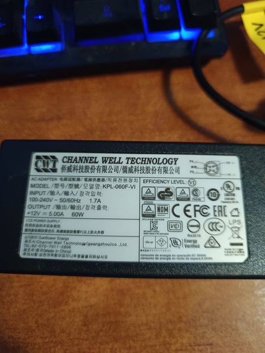 Alimentator/Încărcător/Sursă DVR Hikvision DS-7204HQHI-F1 12V 5A 60W