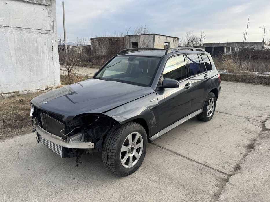 Dezmembrez Mercedes Glk220
