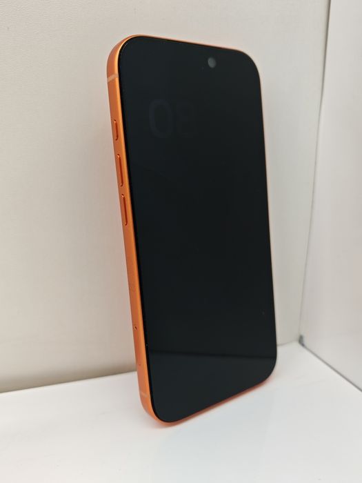 iPhone 17 Pro Cosmic Orange NOU