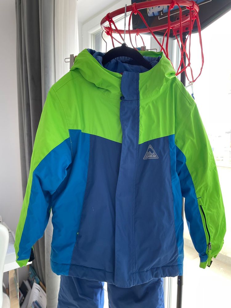 Costum schi impermeabil baieti Decathlon 6-8 ani preț 300 lei