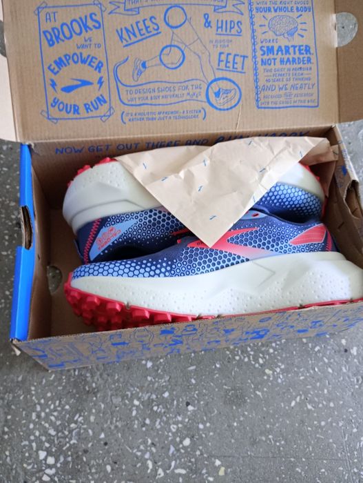 Adidasi Brooks caldera 6