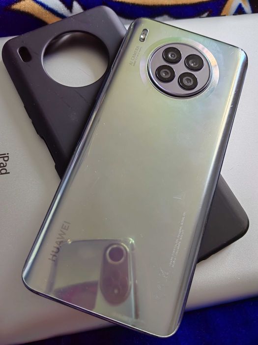 Продавам Huawei Nova 8i 128gb