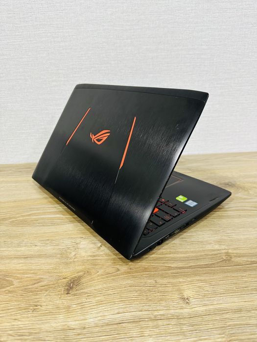 ASUS ROG Strix Core i7+GTX1070-8 ГБ Видеокарта Для Игр и Графики