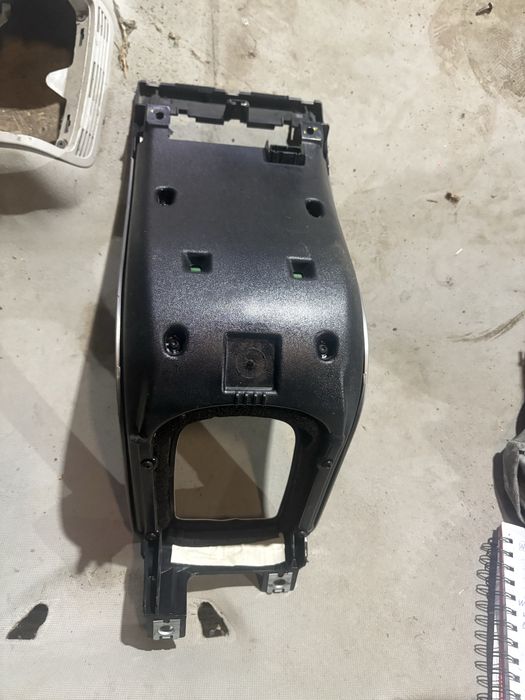 Volvo V50 face 2010 година Панел управление климатик радио и др