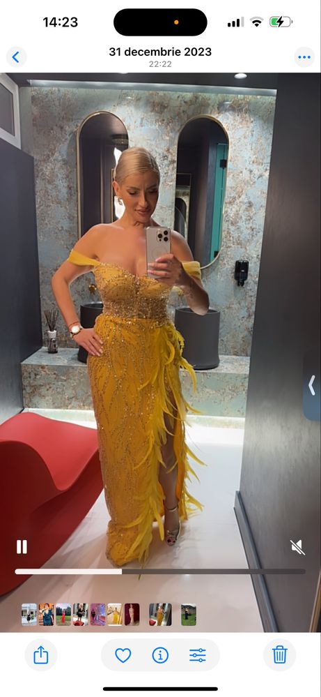 Vand rochite elegante de ocazie