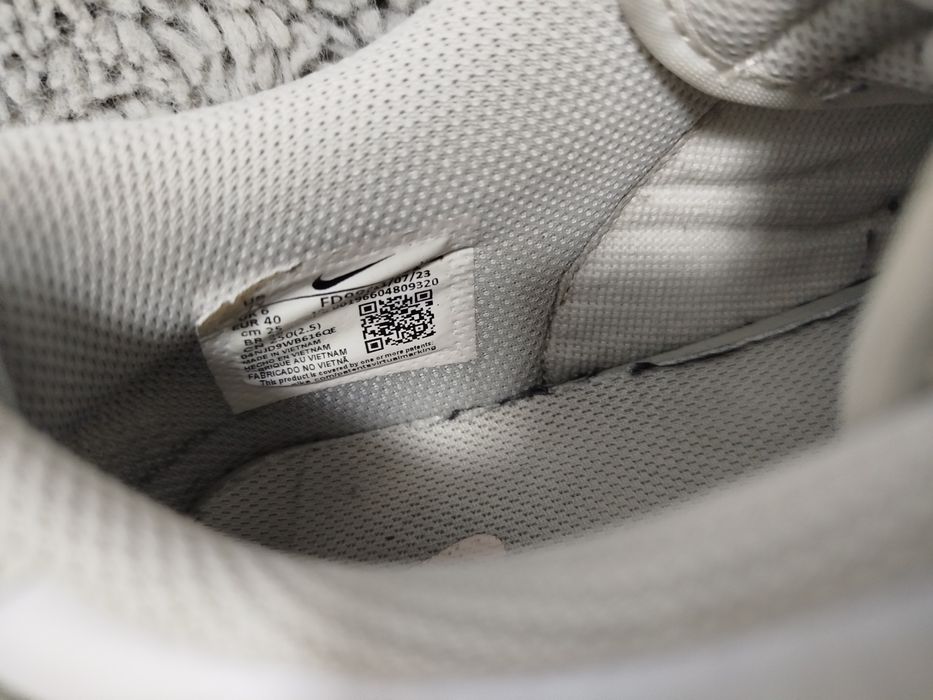 Adiasi Nike Dunk Low albi marimea 40