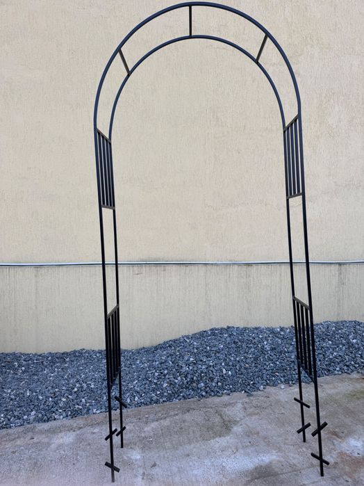 Arcada flori , trandafiri
