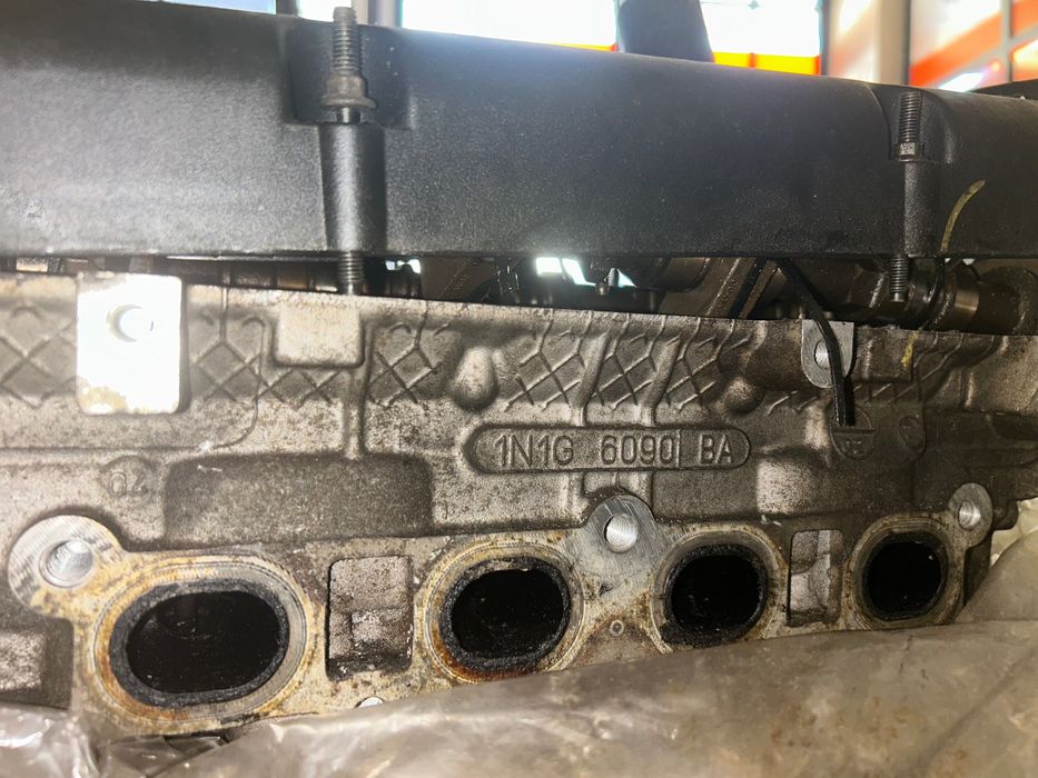 Глава с разпределителен вал за ford fusion 1.6 100кс