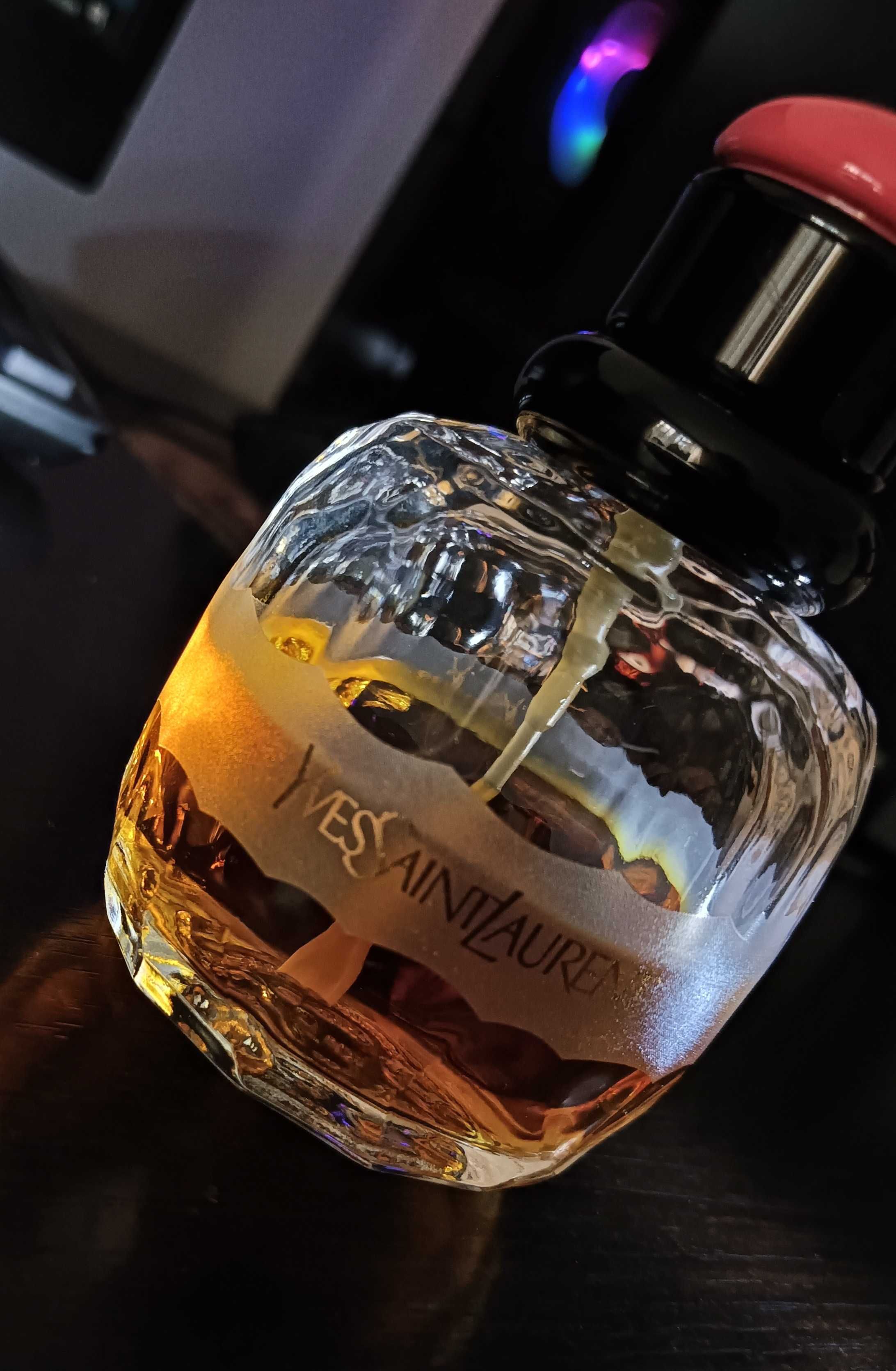 Vând parfum original Yves Saint Laurent pentru dame