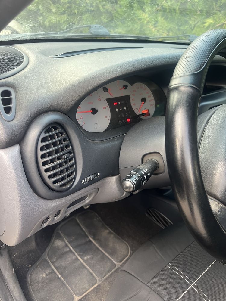 Продава се Renaut Megane Coupe 1.6 16V - 1600 лв