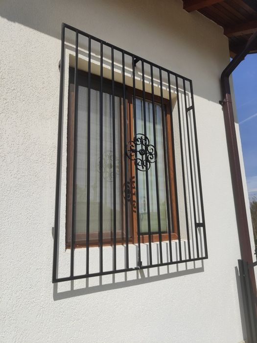 Gard fier forjat/alte confecții metalice la comandă