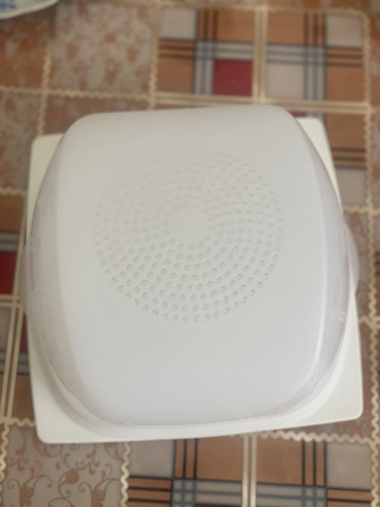 Сырница Tupperware квадратная