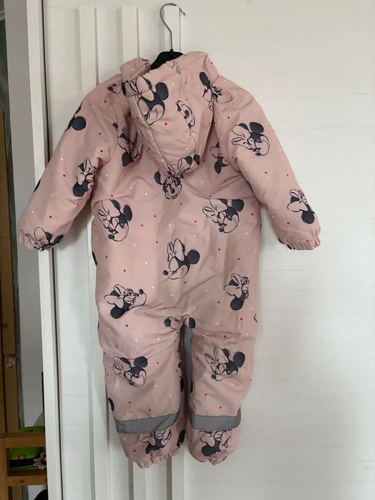 Combinezon iarna roz Minnie Mouse marime 98