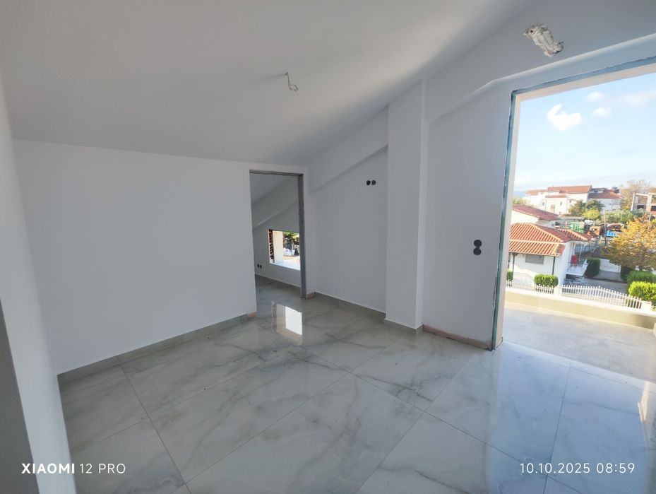 ПРОДАВА Мезонет в Паралия Офринио