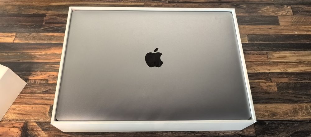 Apple MacBook Air 2020 M1 impecabil, ca nou, garantie