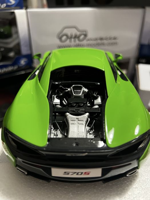 McLaren 570s  2016 mantis green AUTOart