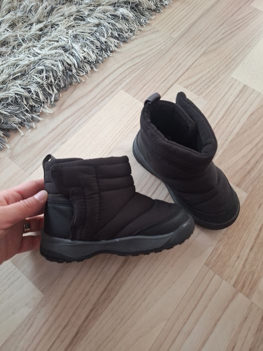 Ghetute impermeabile Zara