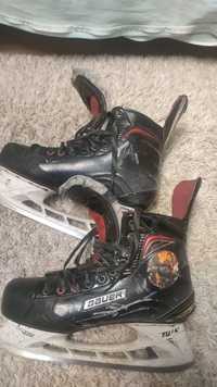 Продам или обменяю профисиональные хоккейные коньки bauer vapor x800
