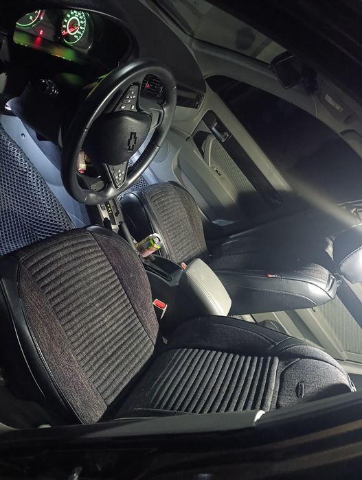 Срочно продается, зевс свет, тонировка, малибу руль, чехол, полик есть